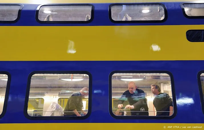 dubbeldekkers weer terug op de rails
