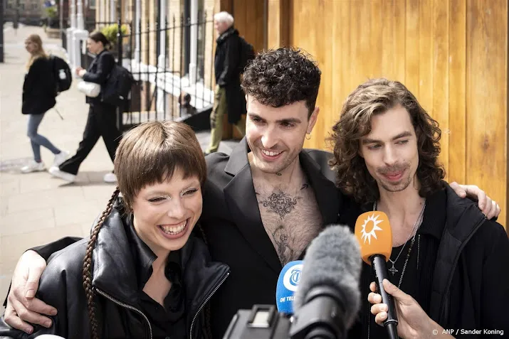 duncan laurence tegen mia en dion jullie hebben gevochten