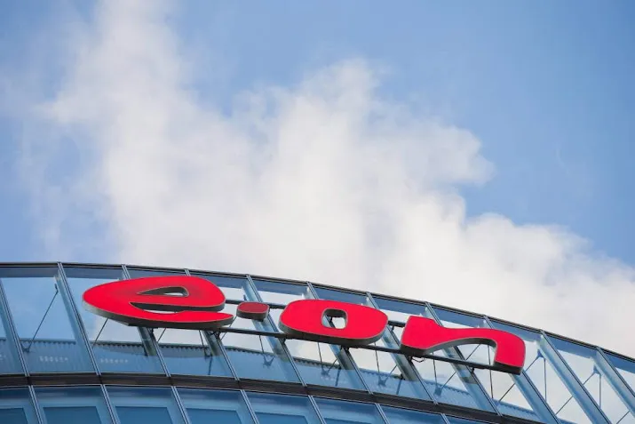 e on schrapt duizenden banen na overname