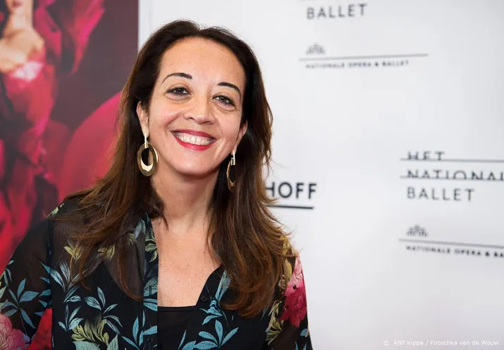ebru umar weg als columniste bij metro