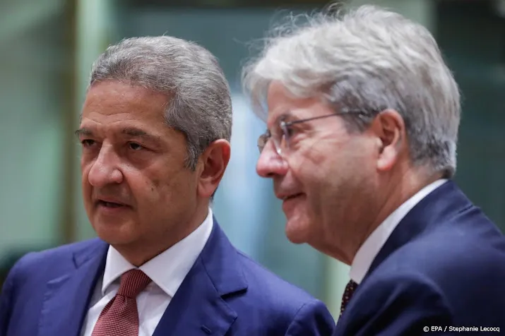 ecb lid panetta niet te vroeg ingrijpen om inflatie te bedwingen