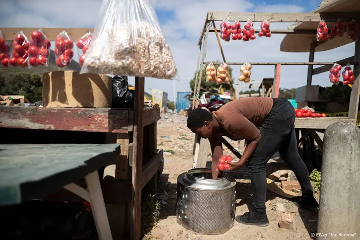 economie zuid afrika zakt opnieuw in recessie