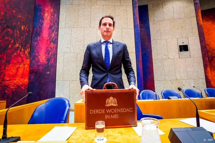 economische voorspoed remt kabinet juist af
