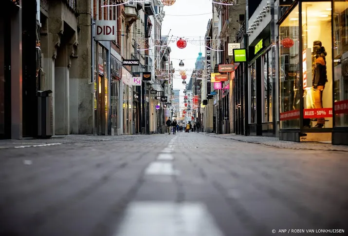 econoom verlenging lockdown brengt economie grote schade toe