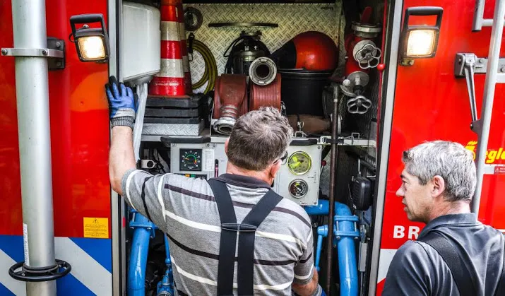 ede sluit gebied af wegens asbest na brand