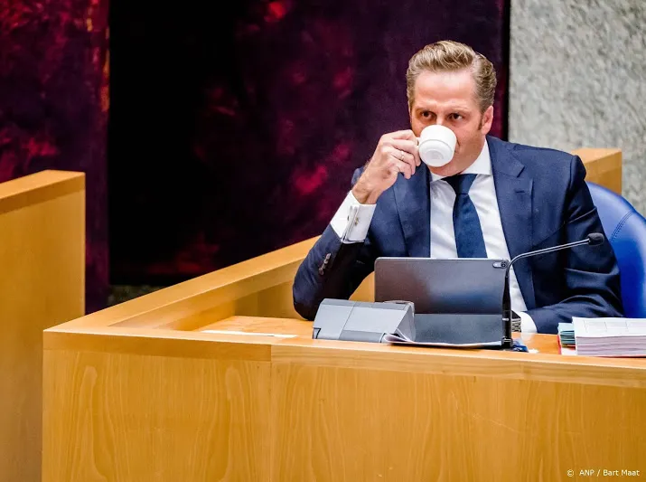 een op de zes gaat kerst toch met meer mensen vieren