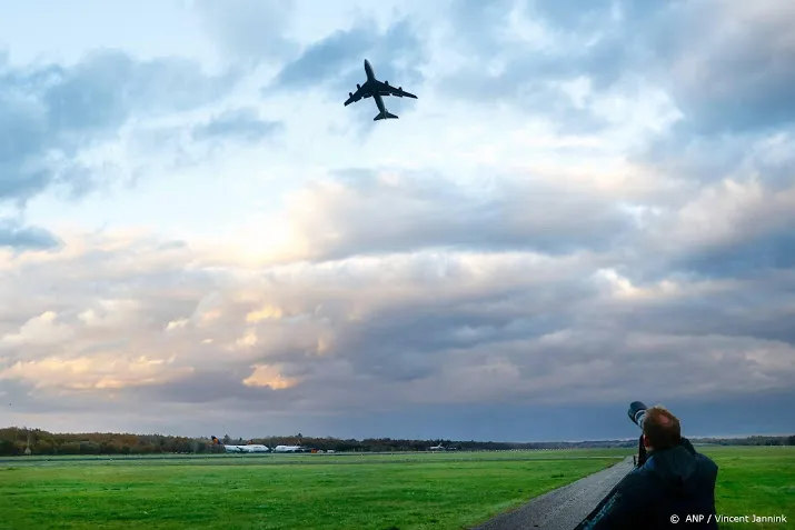 eerste jumbojet vertrokken van twente airport