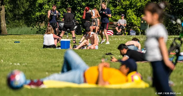eerste lokale tropische dag van het jaar gemeten in eindhoven