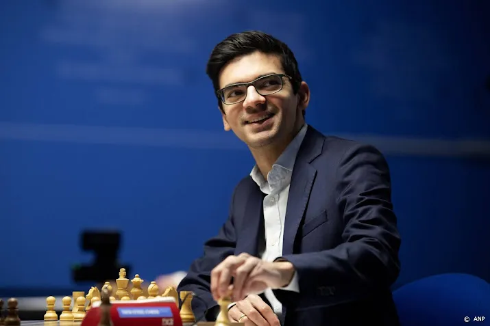 eerste zege giri op tata steel chess weer nederlaag van foreest