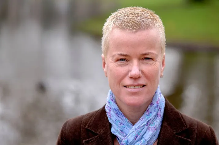 ellie lust vertrekt bij amsterdamse politie