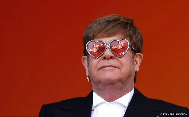 elton john zonder seks en drugs in rusland