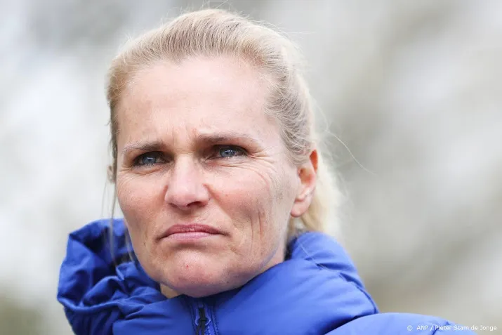 engelsman parsons volgt wiegman op als bondscoach voetbalsters
