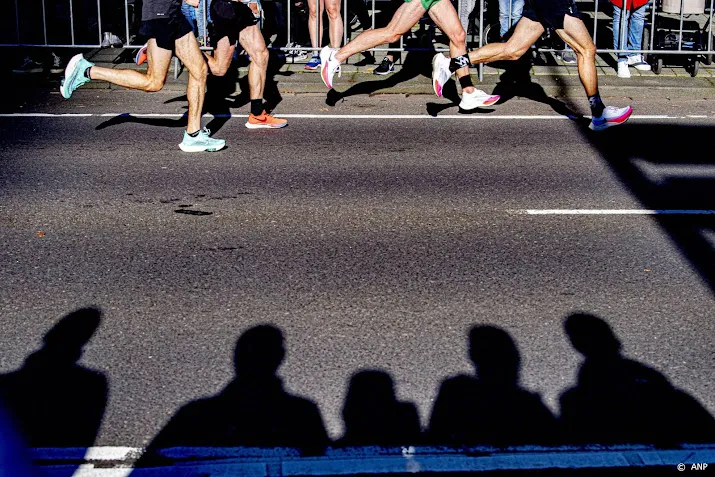 enkele russen en oekrainers in recreantenveld marathon rotterdam