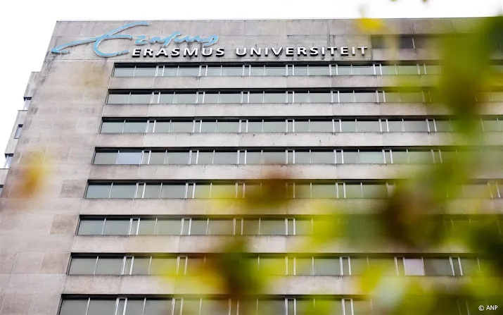 erasmus universiteit doet gelijk aangifte bij nieuwe bekladdingen