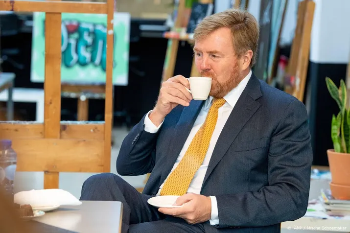 ergernis in tweede kamer over vakantie koning willem alexander