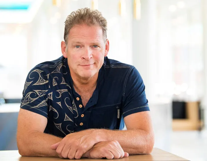 erik van muiswinkel maakt drs p voorstelling