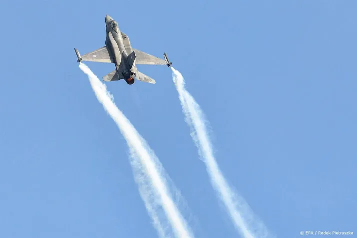 europees f 16 trainingscentrum voor oekrainers in roemenie geopend