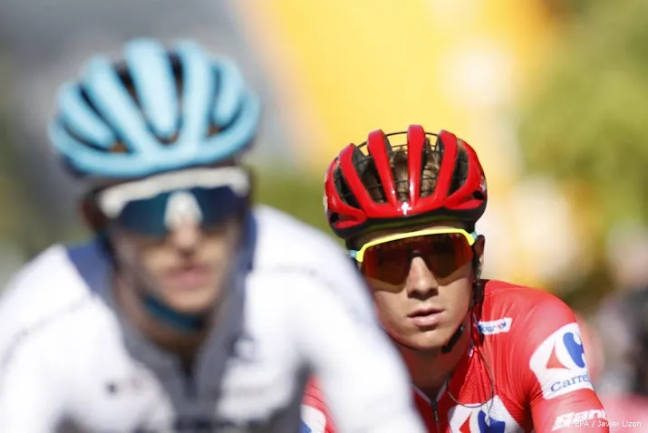 evenepoel verslaat roglic in derde rit ronde van catalonie