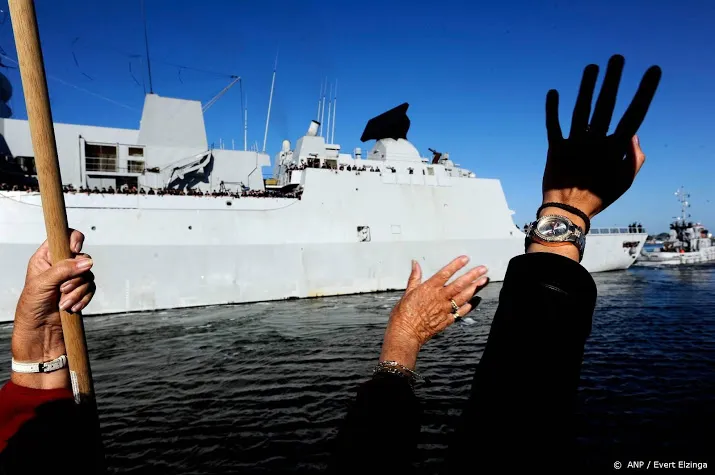 evertsen vlaggenschip mediterrane navo vloot