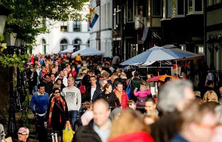 feestnacht als opmaat naar koningsdag