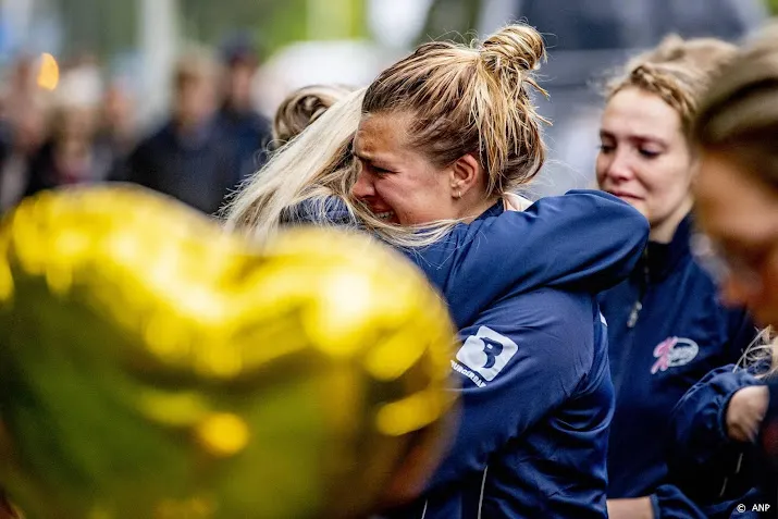 ferry t staat terecht voor doden en in brand steken rugbyster