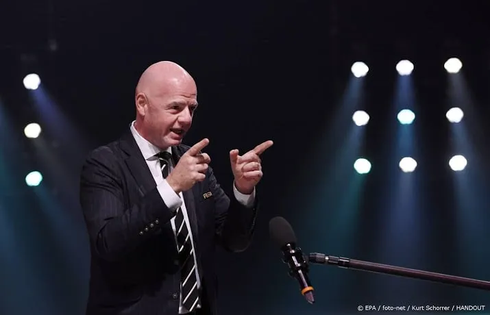 fifa voorzitter infantino weer in opspraak