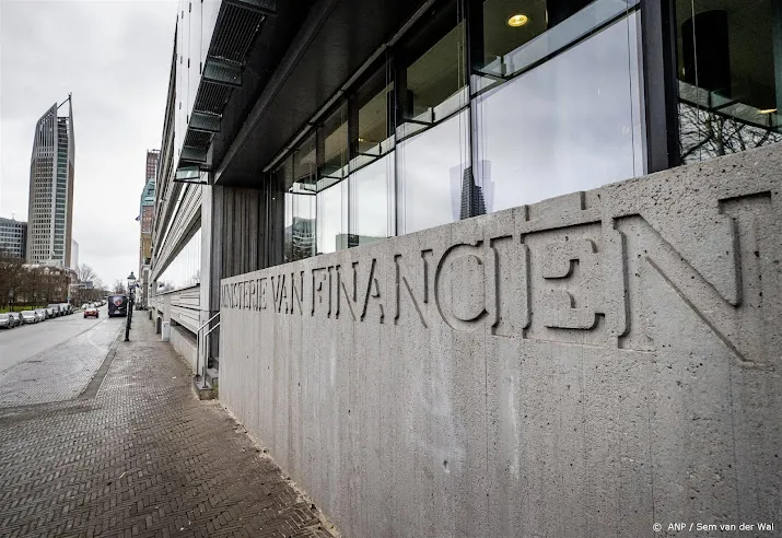 financien komt met speciale munt voor 750 jaar amsterdam