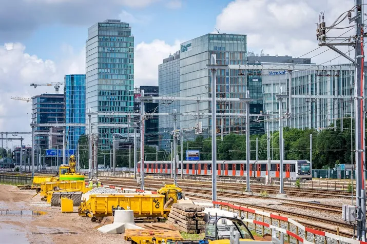 flink meer reistijd door werk aan zuidas