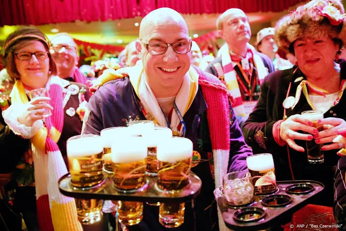 fnv dreigt heineken met stakingen voor en tijdens carnaval
