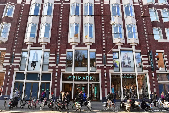 fnv zaterdag actie voor primark amsterdam om ontslagonrust