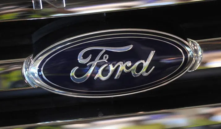 ford zet 2000 werknemers tijdelijk op straat