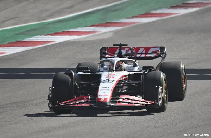 formule 1 race in mexico stilgelegd door brandende auto magnussen