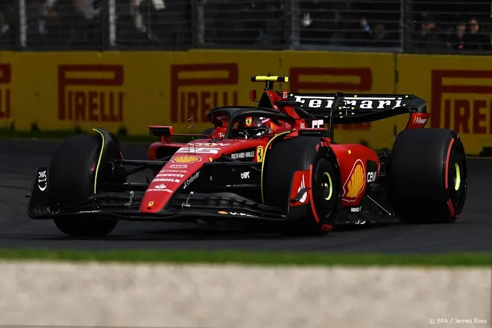 formule 1 team ferrari vecht tijdstraf sainz in australie aan
