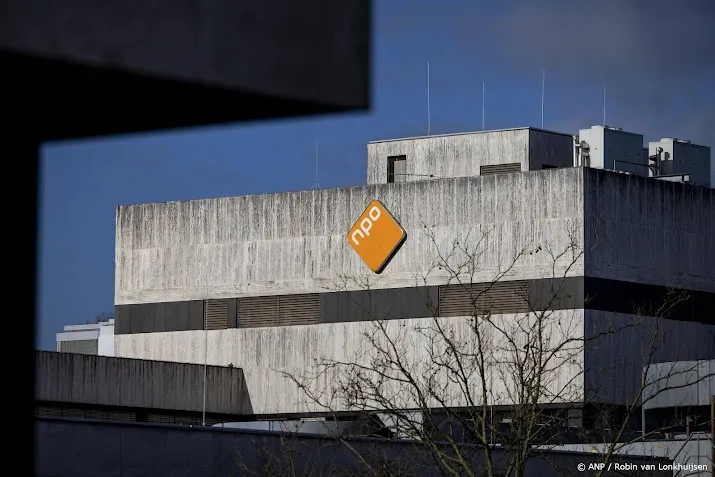 forse verlaging van tarieven uitzending ek op publieke schermen