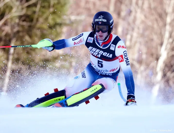 franse skier noel pakt zege op slalom in zagreb