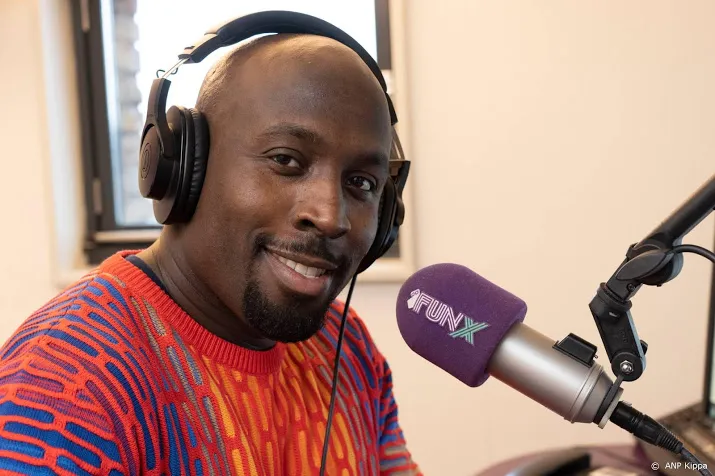 funx begint petitie om racisme verplicht te behandelen op school