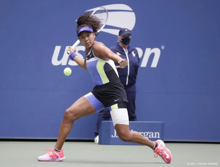 geblesseerde osaka meldt zich af voor roland garros