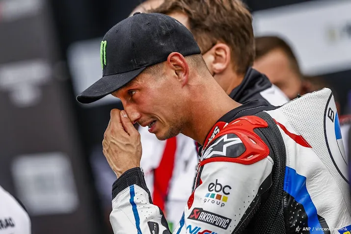 geblesseerde van der mark mist openingsrace wk superbike
