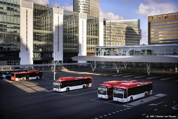 geen bussen en trams in en rond den haag door staking bij htm