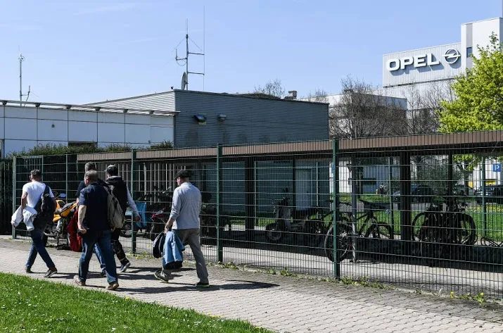 geen gedwongen ontslagen bij opel duitsland