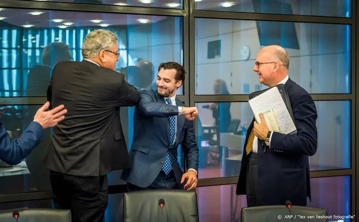 geen handen schudden is het eerste signaal