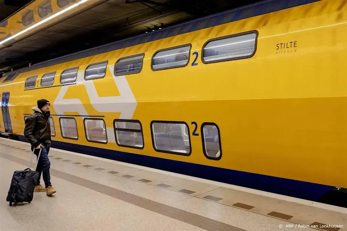 geen treinen tussen delft en schiedam door defecte bovenleiding