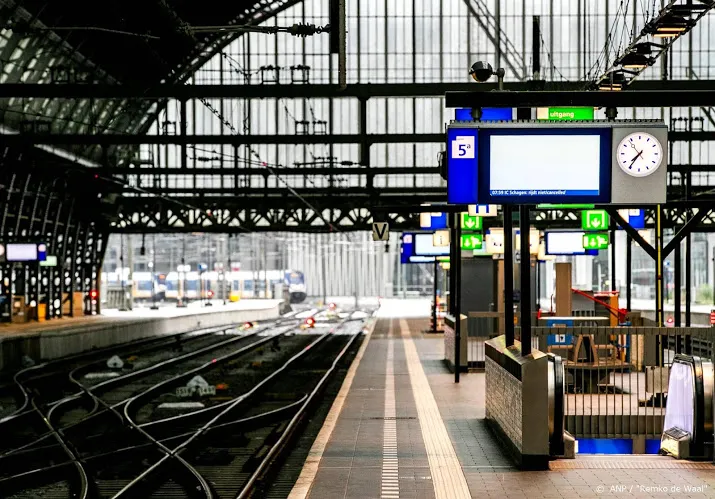 geen treinverkeer tussen amsterdam en bijlmer