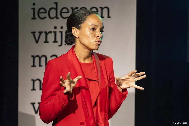 geen van ruziende d66 europarlementariers gaat door