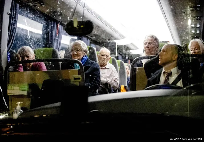 geevacueerde ouderen valkenburg we horen niets meer van overheid