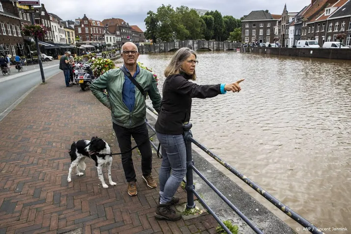 geevacueerde roermondenaren kunnen voorlopig niet terug