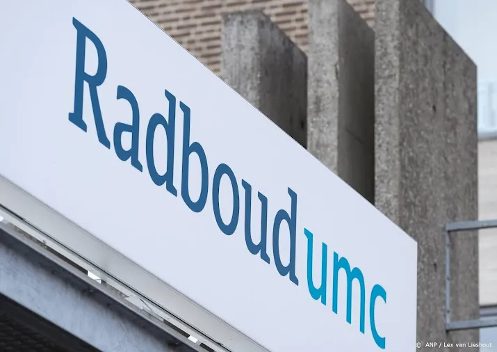 gegevens radboudumc op straat door fout oud medewerker