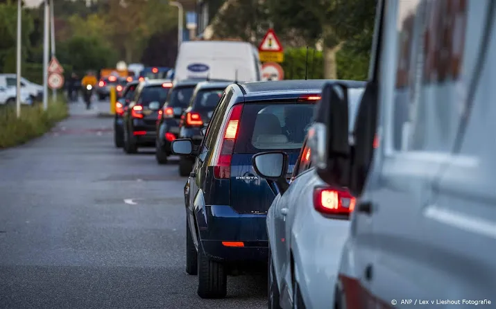 geld nl schadelast en inflatie stuwen premie autoverzekering