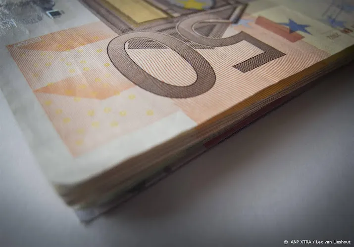 geld nl spaarders ruim 35 miljard euro armer door hoge inflatie