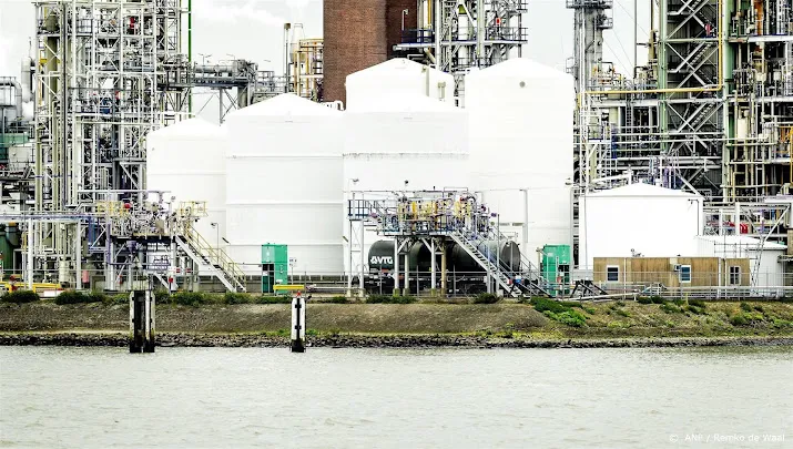 gemeenten door berichten gesterkt in pfas zaak tegen chemours